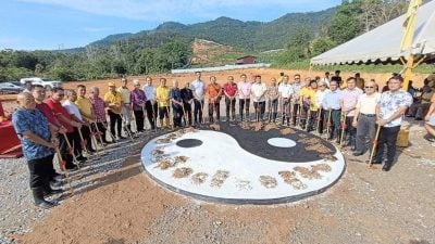 配合22周年 马口德教会紫康阁新阁地动土礼