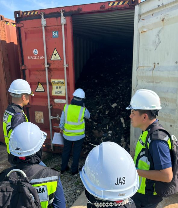 重签／38货柜遭勒令原路退回  呈报塑胶碎片 实为污染废料