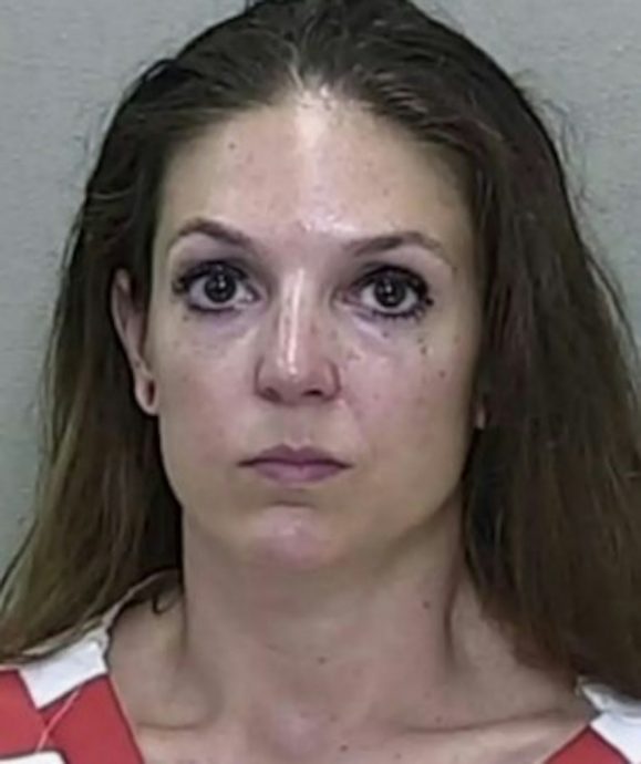 重组家庭爆不伦！35岁继母搞上未成年继子 或将入狱15年！