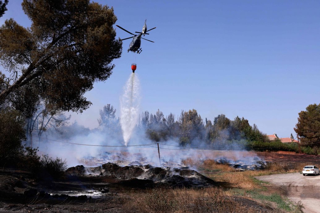 野火肆虐未歇 强烈沙尘暴袭击以色列南部！国庆日活动喊卡