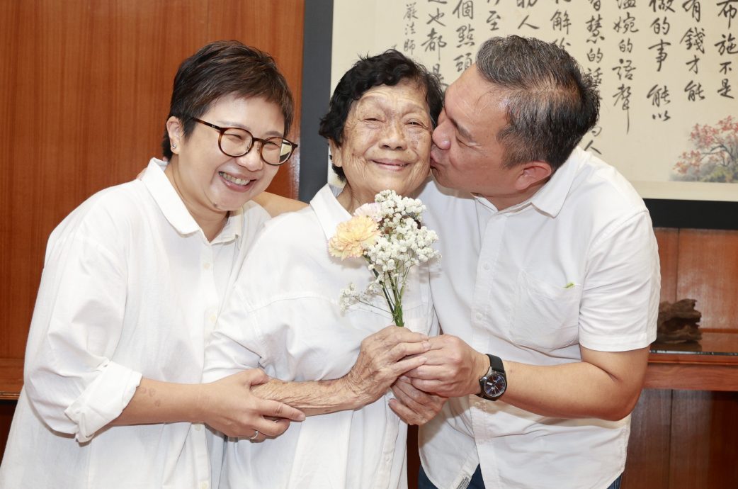 雪隆慈济“三节合一”浴佛典礼 逾3000人以“觉”字点亮善念