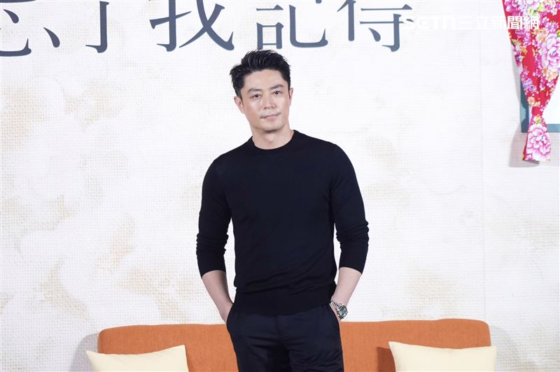 霍建华久违受访喊“有点后悔” 被问“跟林心如吵架”全说了