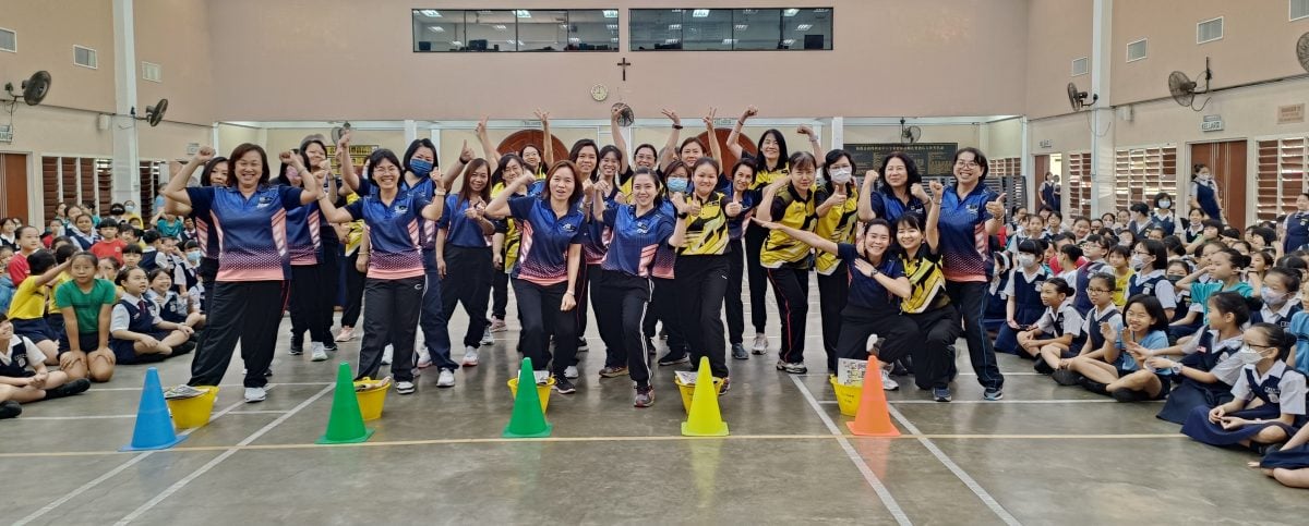 霹/第四版头/学子/怡圣母华小庆教师节 校园活力温馨满溢