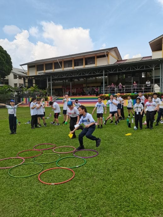 霹:学子预编头/狮尾崇德华小参加领袖培训营 游戏中学习成长中绽放异彩