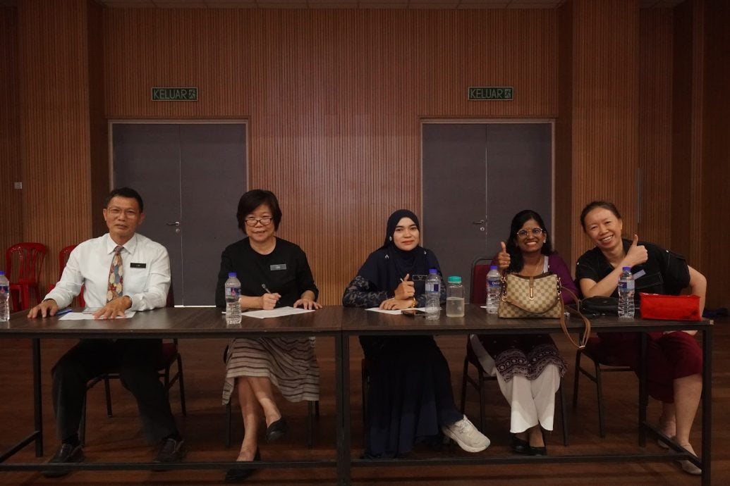 霹：学海学记|校园报道| 主文|育才之星舞台  才艺荟萃  绽放光芒