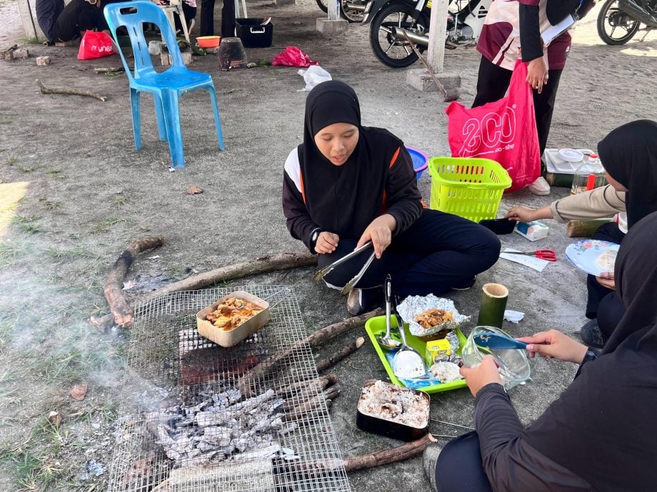 霹:学海学记|校园报道|制服团体在校露营 109人解锁新技能