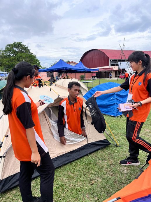 霹:学海学记|校园报道|制服团体在校露营 109人解锁新技能