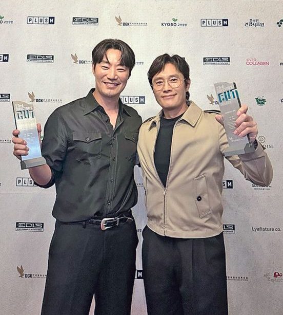 韩国导演选择奖|李炳宪金高恩称帝封后