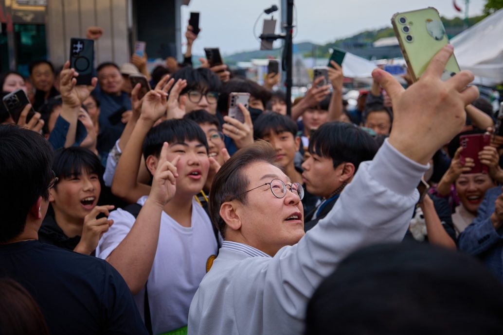 韩国总统大选倒数 李在明多家民调维持领先