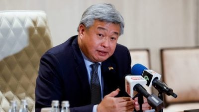 就任以来首次   首相官访俄罗斯