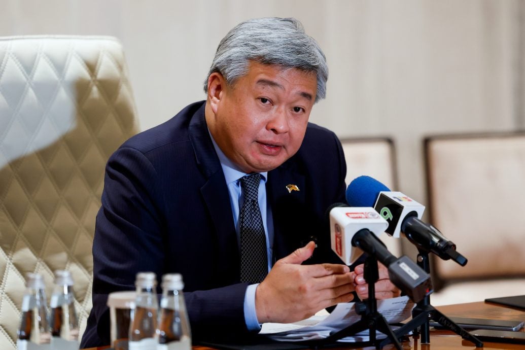首相官访俄罗斯加强两国关系