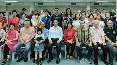 马汉顺：上下一心 关注党该如何走下去