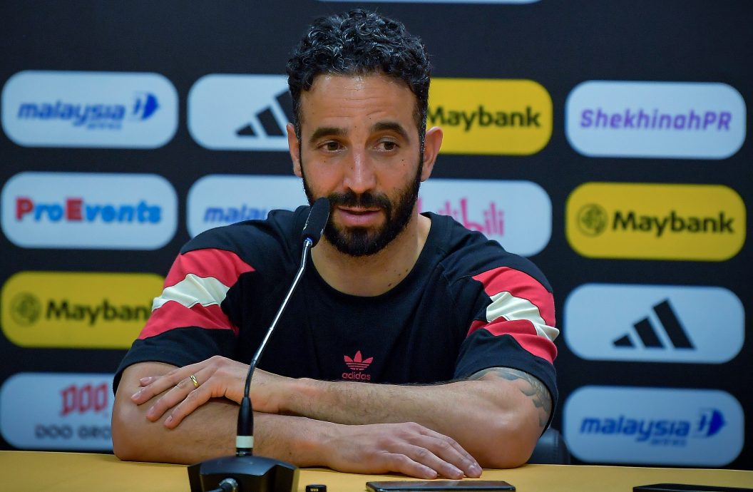 马银行挑战杯|对曼联球员表现感到惭愧  阿莫林：嘘声或正是我们需要的