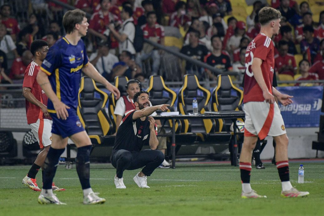 马银行挑战杯|对曼联球员表现感到惭愧  阿莫林：嘘声或正是我们需要的