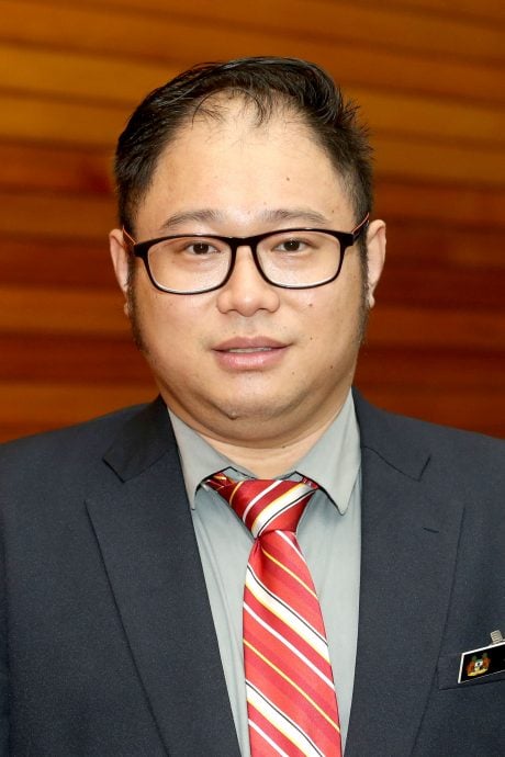鸽子侵扰食肆头痛 怡市厅:拍照供取缔投喂人
