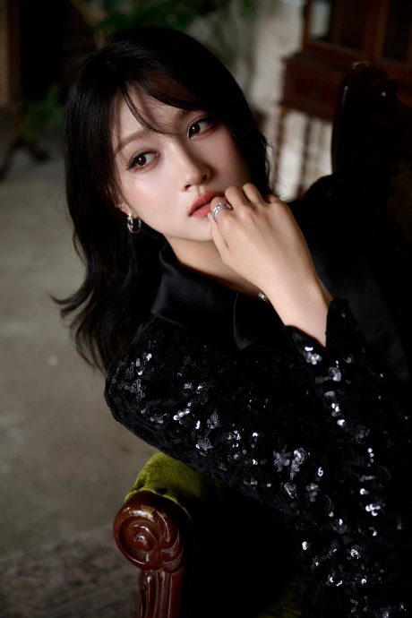 鹿晗新歌疑似回应情变 歌词“分开都闭口不提”泄心声