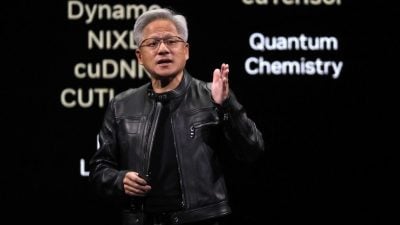 黄仁勋：全球一半AI人才都是华人　美国晶片禁令阻挡不了