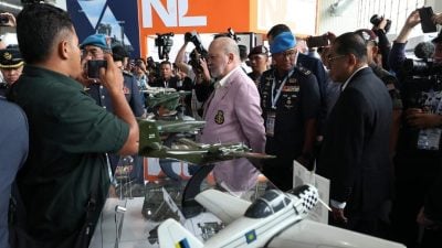 国家元首苏丹依布拉欣   驾临参观2025国际海空展