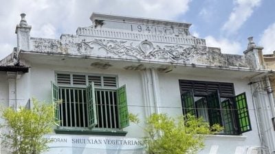 用眼睛去旅游 | 曾是英殖民政府第四条横街 探索揭秘马车街水仙门