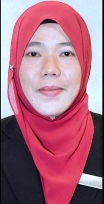(古城封面主文)外藉人士蒙头包脸在路中央兜售被对付