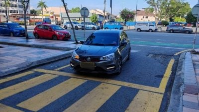 骑士司机从敦马么路逆行   市厅拟设路牌禁左转