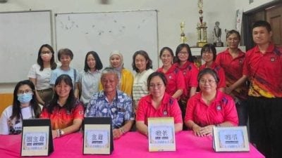 拉朗华小家协改选   锺海权连任主席