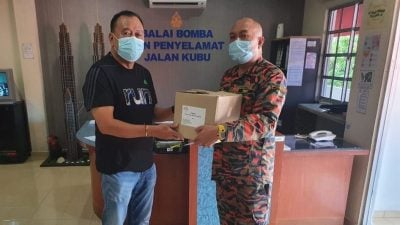 赖庆中：钱没了可再赚  受外公影响一生行善