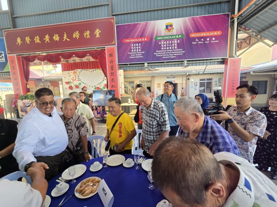 巴淡芙露华小呈备忘盼首长助完成3楼新校舍计划