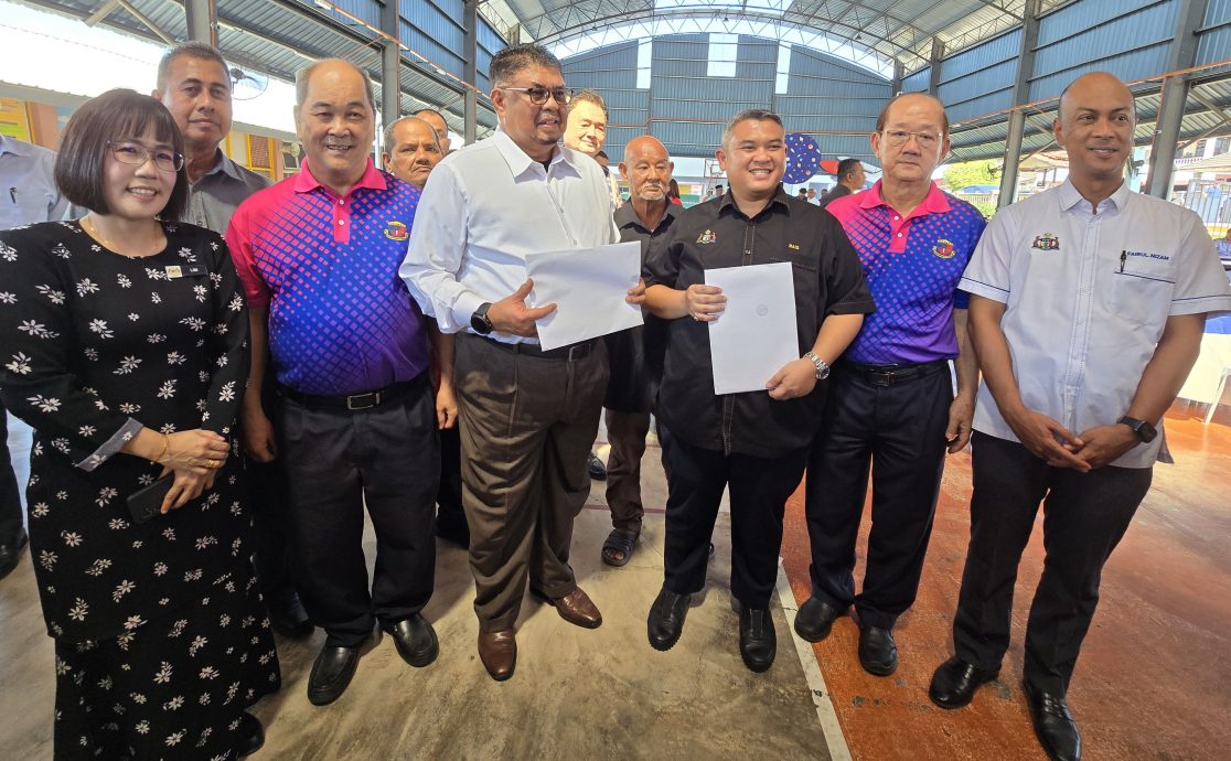 巴淡芙露华小呈备忘盼首长助完成3楼新校舍计划