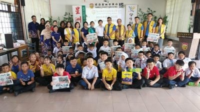 陈水光：传递知识文化   报纸打开世界之窗