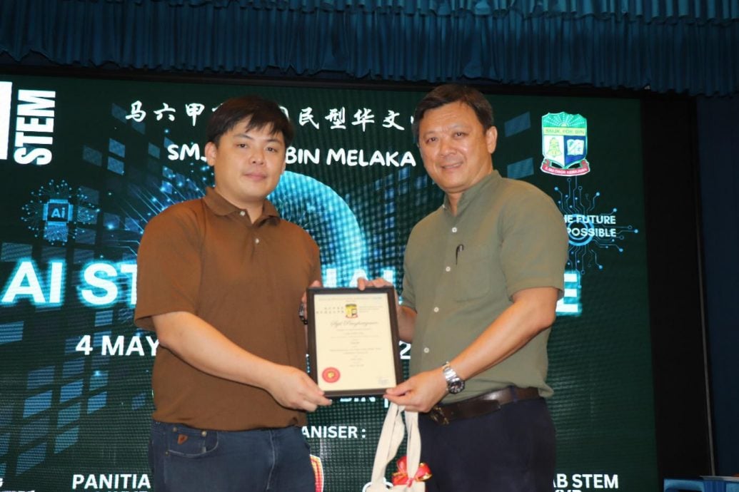 （古城第六版主文）育中2025年AI STEM挑战赛与工作坊 为学生提供探索AI平台 