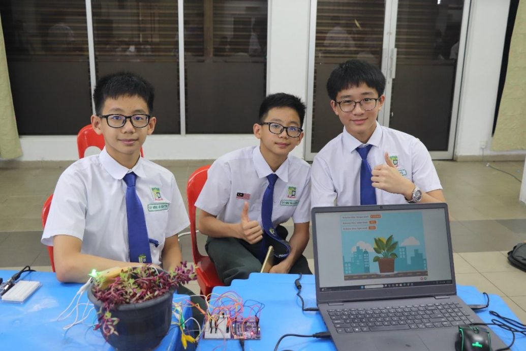 （古城第六版主文）育中2025年AI STEM挑战赛与工作坊 为学生提供探索AI平台 