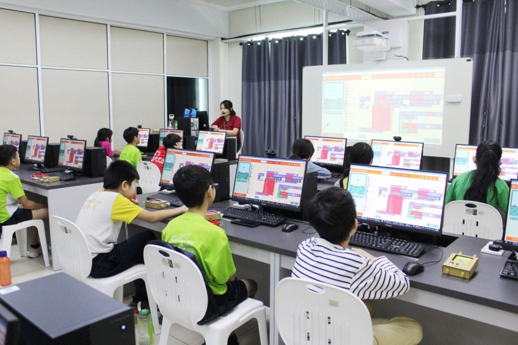（古城第四版主文）培风中学开办《街机编程探险记》小学游戏编程
