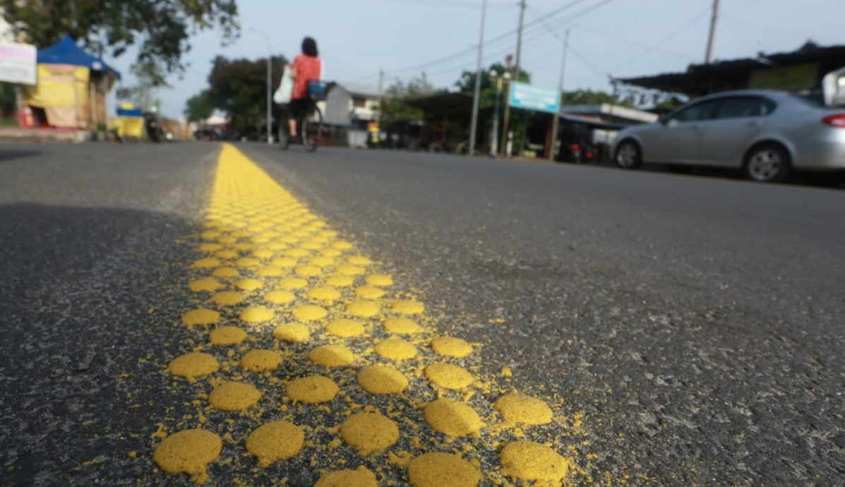 （大北马)港口试铺状道路标线技术，全马个采用 