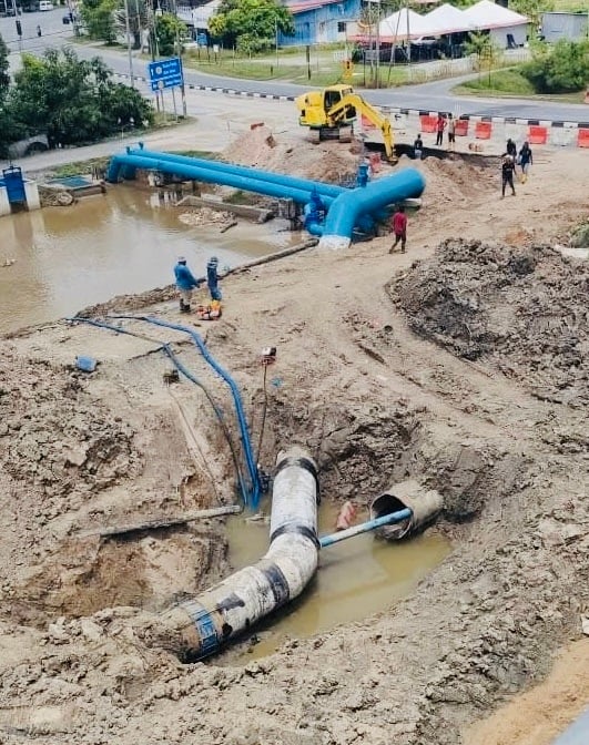 (大北马) 大型输水破裂 加央至南部多区制水
