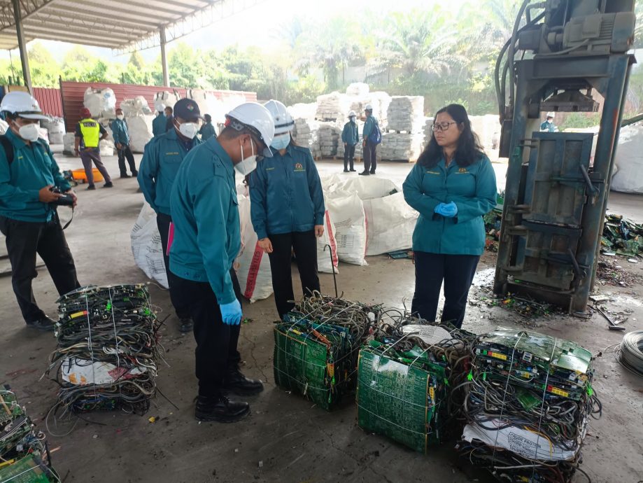 （大北马）2名非法储藏与再循环电子废料的业者被提供