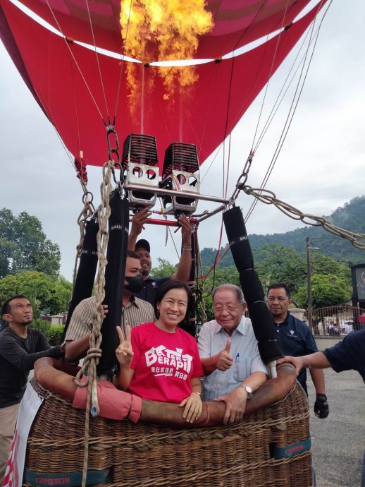 （大北马）“我们的故事写进一本书”——《武拉必新村是我家》让你读懂一个村的温度