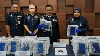 边境拦截可疑车捕2男   吉警起获值162万大麻花