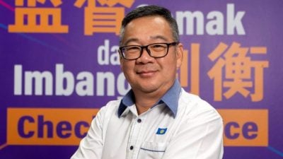 國旗插圖出錯  楊徵家籲一視同仁