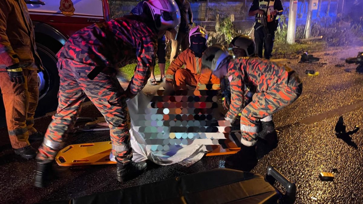 （大北马）摩托相撞起火 2骑士毙命