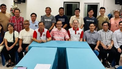 改选无人竞争    章慕沙掌玻华堂