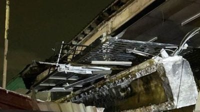空置老屋部分屋梁坍塌   整排商店断电