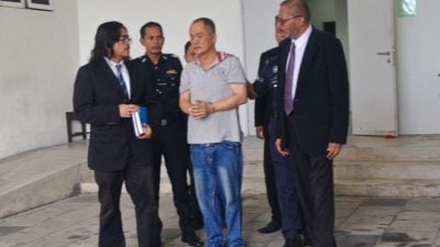 （大北馬）被控撞壞停車場3道閘 62歲商人否認3破壞罪