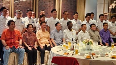 全槟华中全面迈入优秀学校  林冠英：归功各造团结协作 