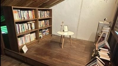 當全職二手書商    鍾俊銓 為書店找生存之道