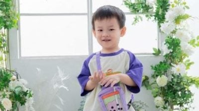 5岁男童留校车内死亡 家人悲恸无法接受