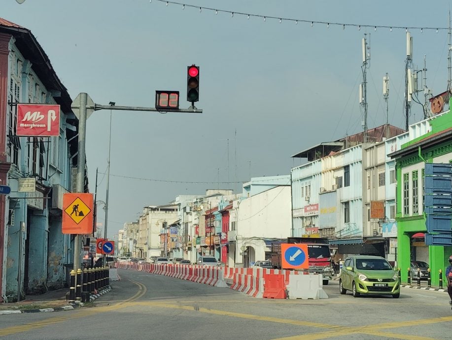 (已签发)柔:东甲麻坡路分界堤兴建工程重启 本月内完工