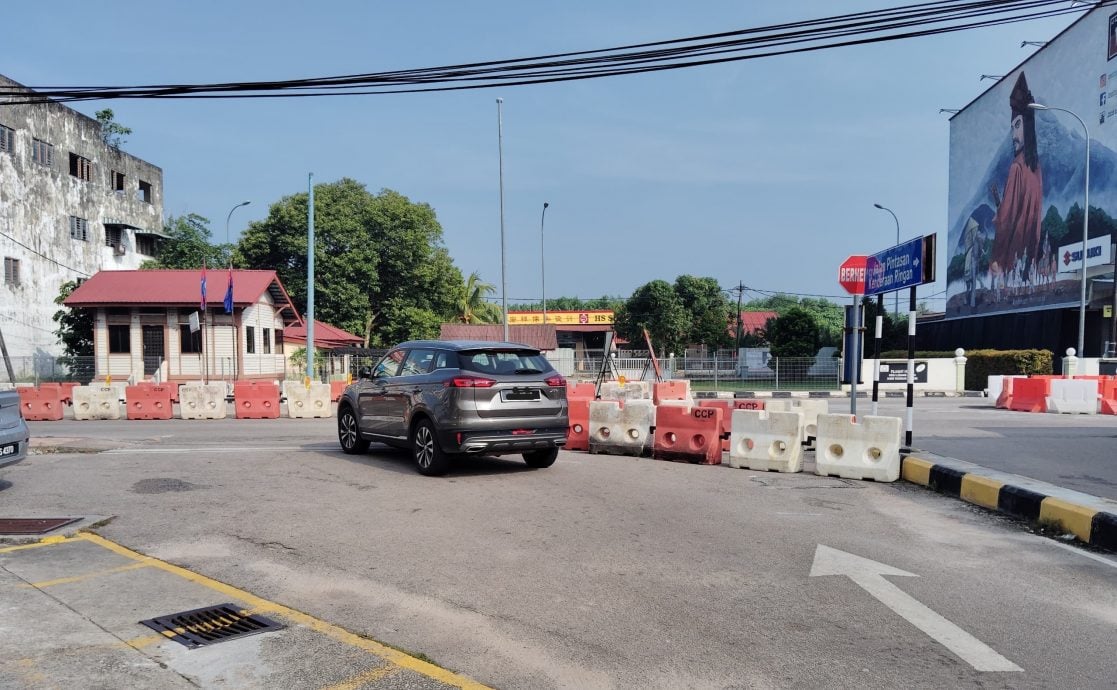 （已签发）柔：东甲麻坡路分界堤兴建工程重启 本月内完工