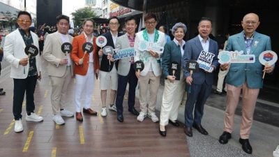 特稿丨纱玉街化身“绅士游行”T台   展现西装不同品味