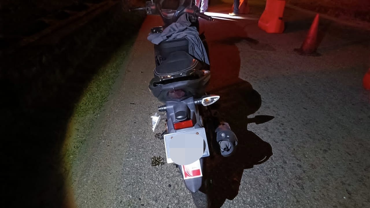 (已签发)柔:归途中失控撞分界堤 38岁男骑士魂断
